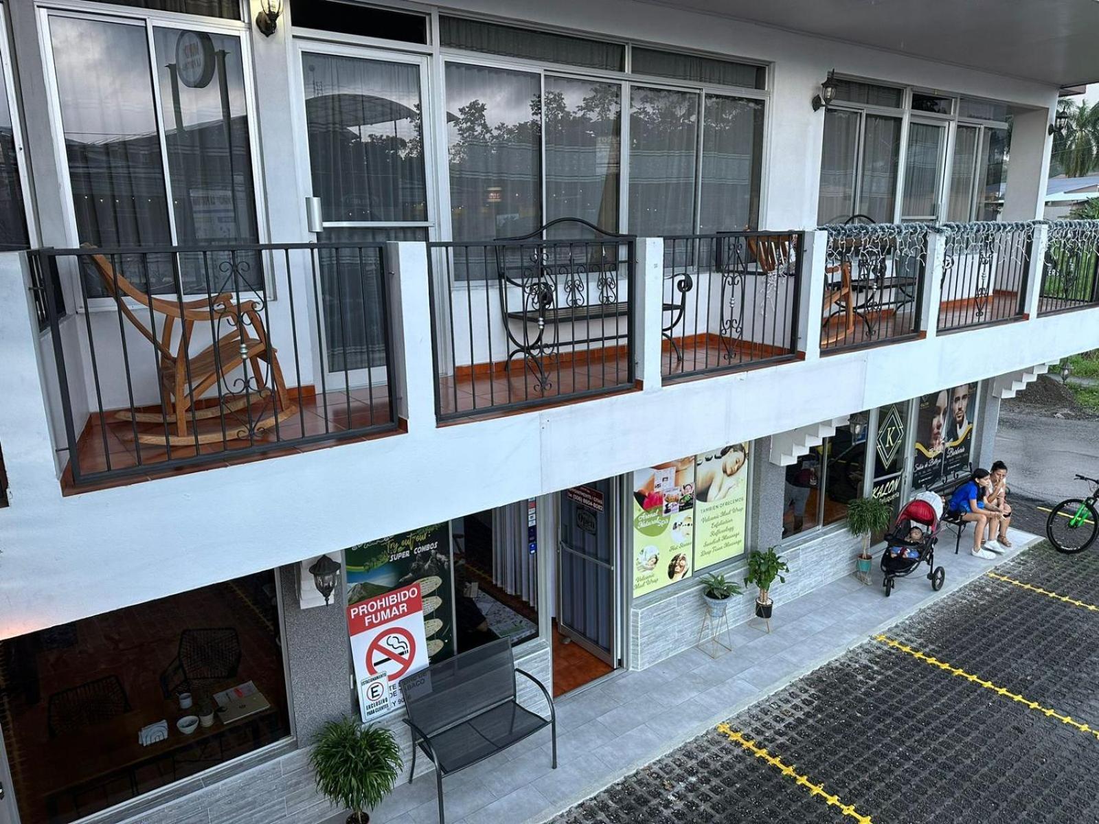 Hotel Arenal By Regina La Fortuna Bagian luar foto
