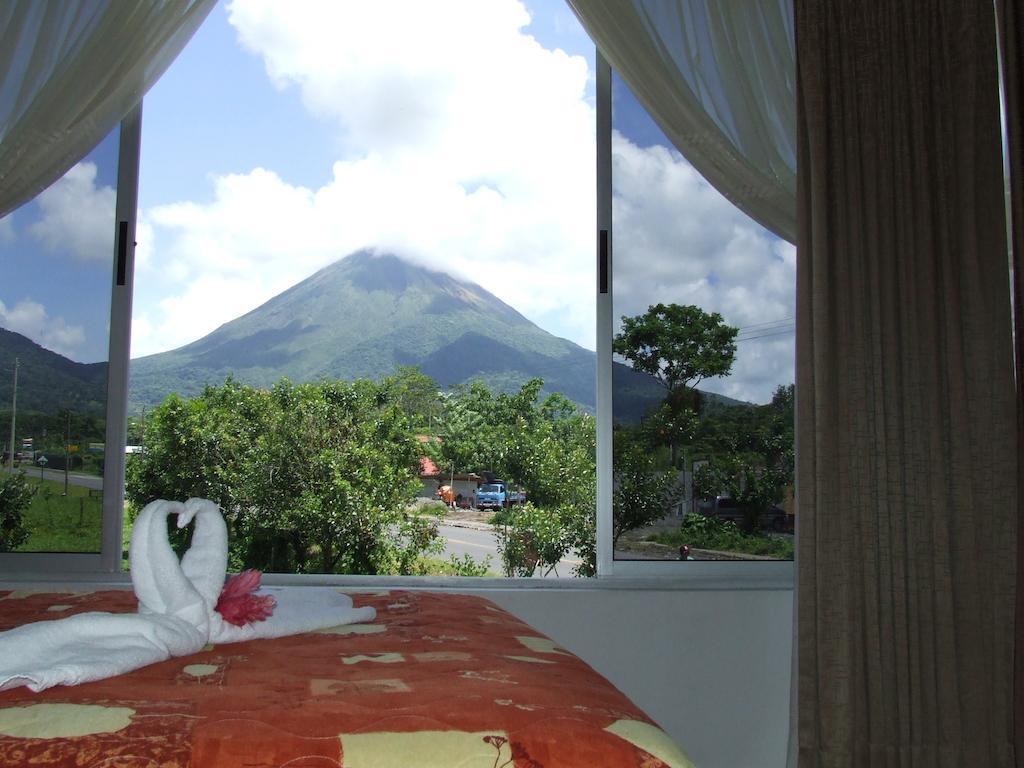Hotel Arenal By Regina La Fortuna Bagian luar foto