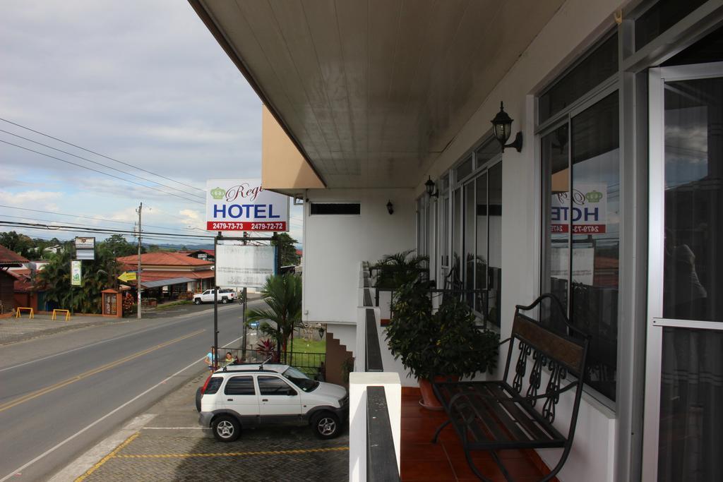 Hotel Arenal By Regina La Fortuna Bagian luar foto
