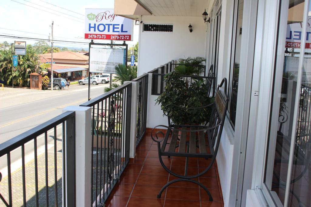 Hotel Arenal By Regina La Fortuna Bagian luar foto