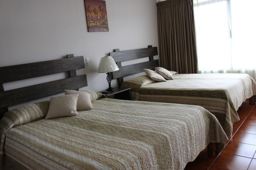 Hotel Arenal By Regina La Fortuna Bagian luar foto