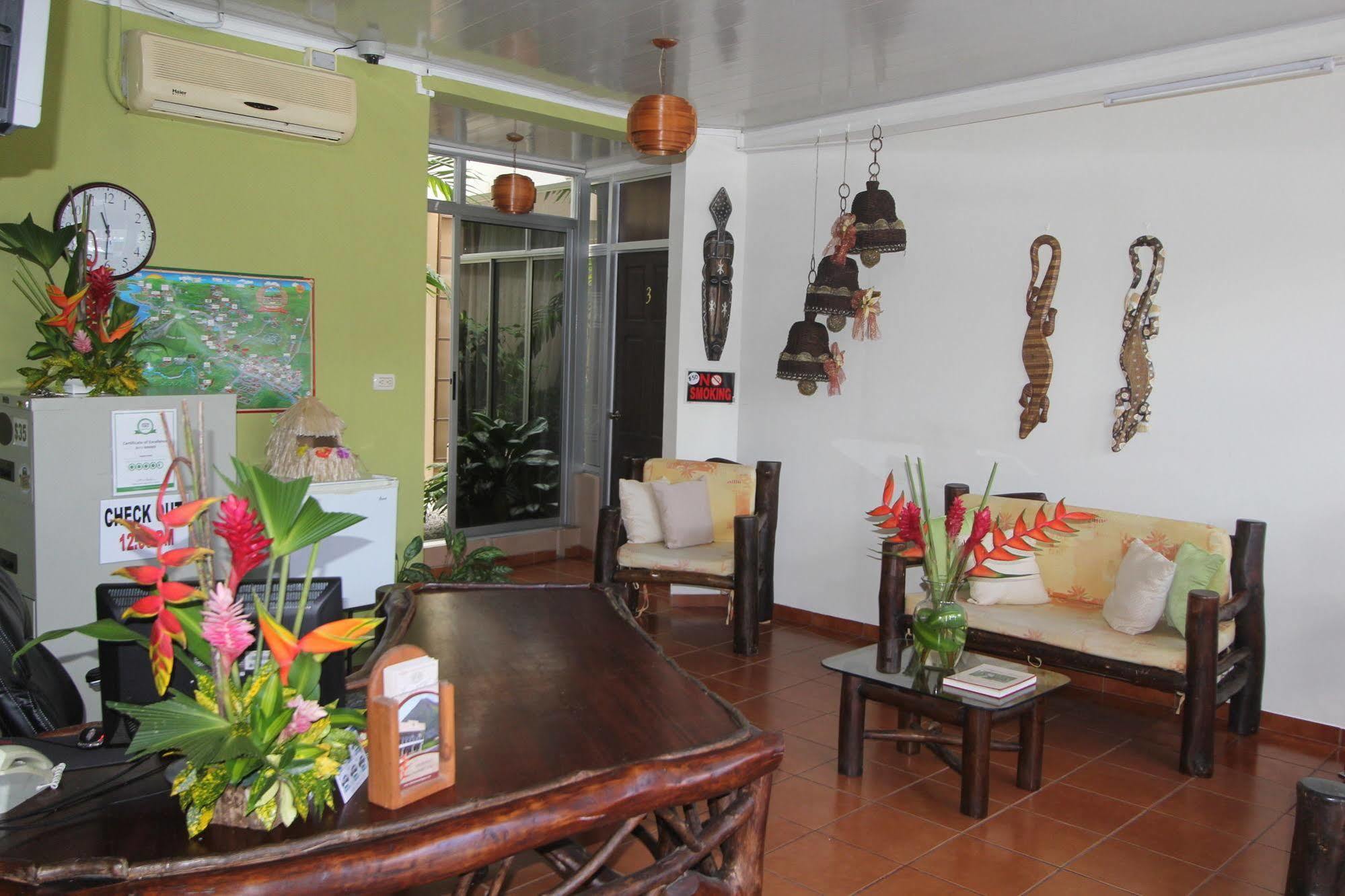 Hotel Arenal By Regina La Fortuna Bagian luar foto