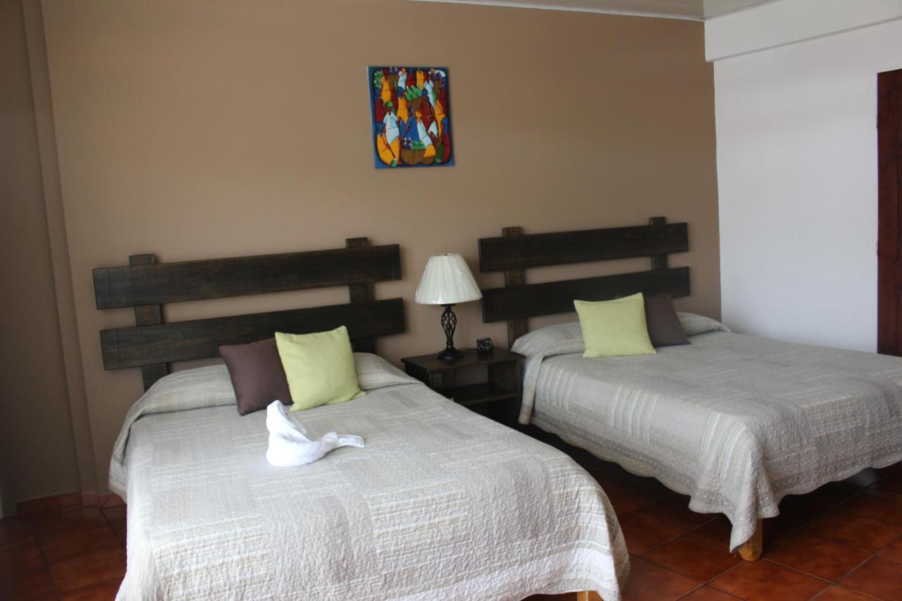 Hotel Arenal By Regina La Fortuna Bagian luar foto